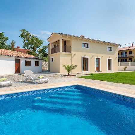Tranquil Holiday Home In Labin With Private Swimming Pool Ngoại thất bức ảnh