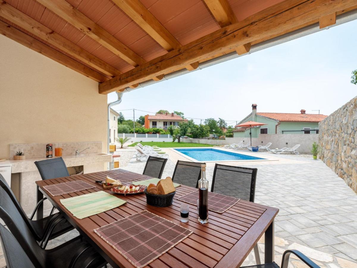 Tranquil Holiday Home In Labin With Private Swimming Pool Ngoại thất bức ảnh