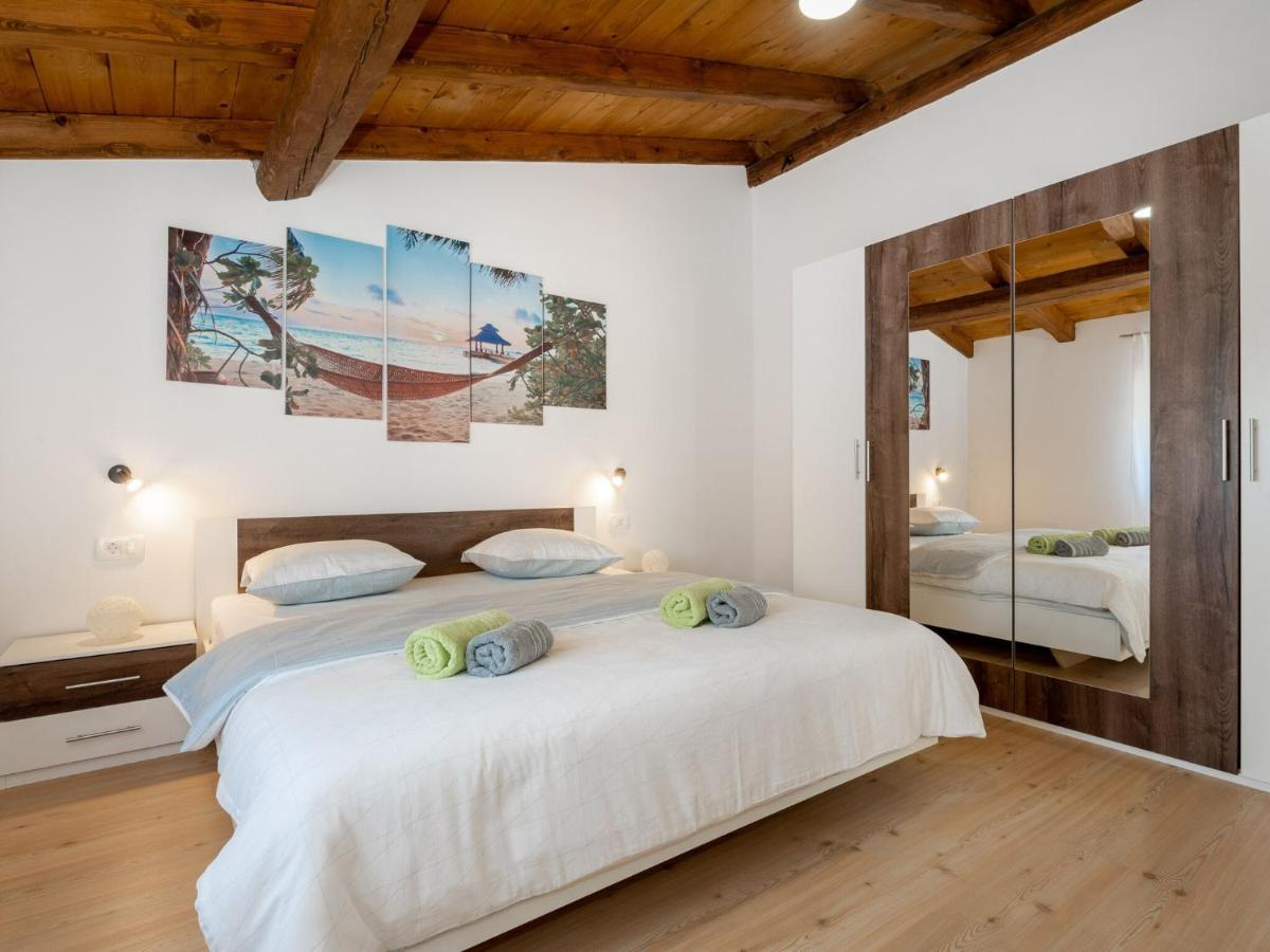Tranquil Holiday Home In Labin With Private Swimming Pool Ngoại thất bức ảnh
